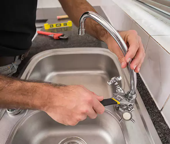 Local Experts for Faucet Repair in Montery, CA:Schedule Affordable Faucet Repair Services with Us