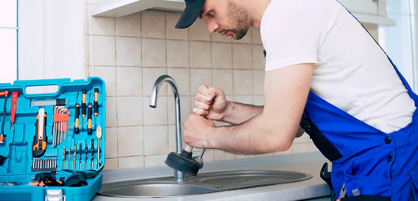Emergency Plumber in Monterey