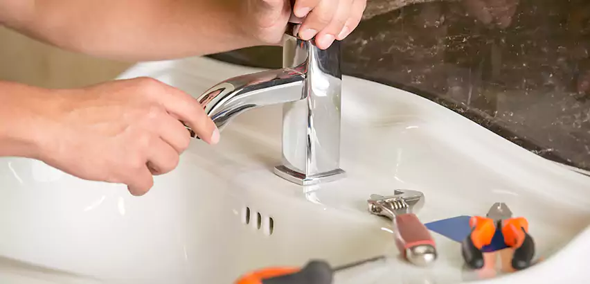Bathtub Faucet Replacement in Monterey